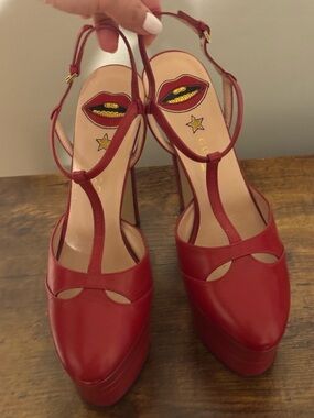Gucci Angel Red Leather Platform Pumps Size 40